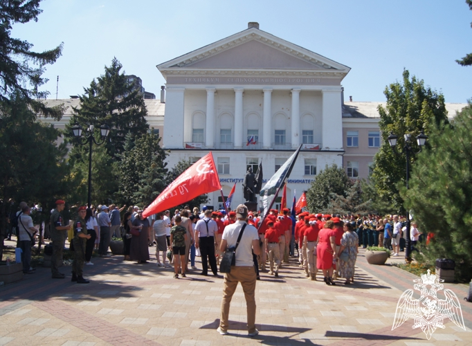 Росгвардейцы в Ростове-на-Дону почтили память Героя России Алексея Береста