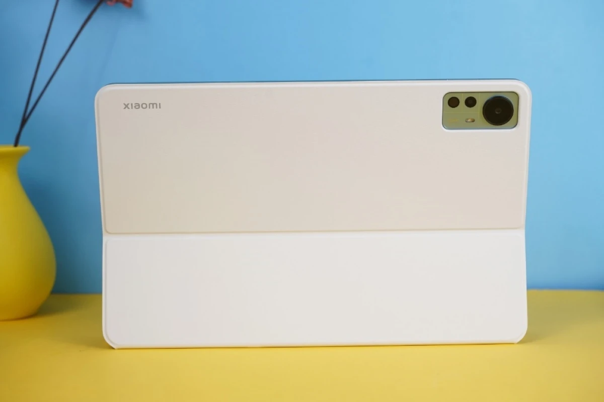 Xiaomi pad 7s pro. Mi Pad 5 Pro 12.4. Планшет Xiaomi Pad 5 с клавиатурой и стилусом. Xiaomi экран 4 дюйма. Xiaomi mi 12 Pro.