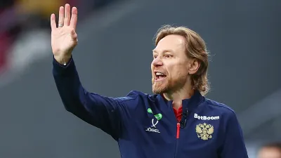 Валерий Карпин