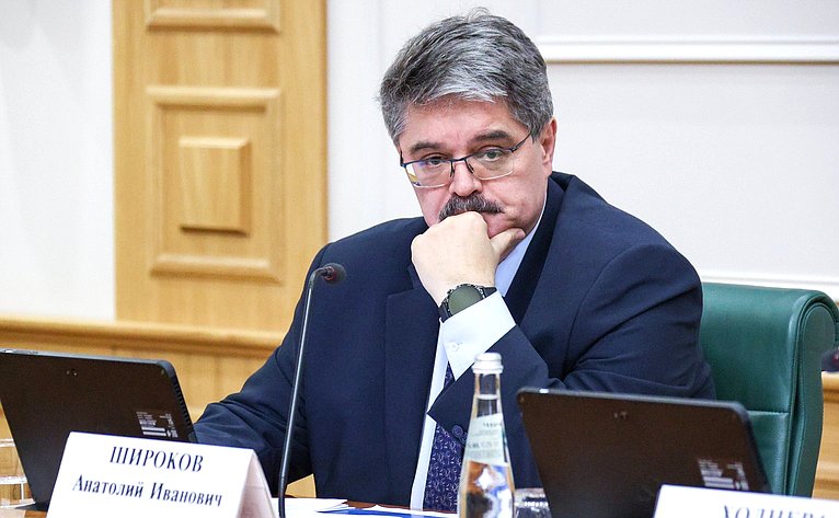 Анатолий Широков