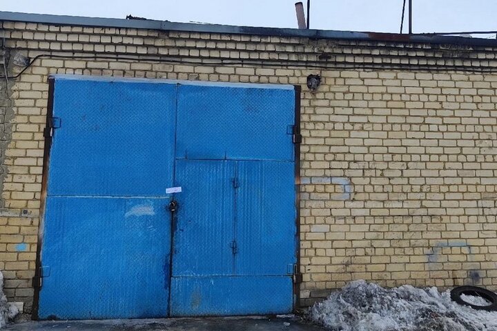 Приставы на две недели остановили работу СТО из-за незаконного мигранта