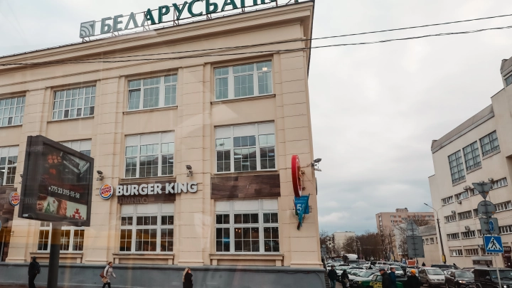 В «Беларусбанке» произошел сбой: с карт клиентов пропали деньги