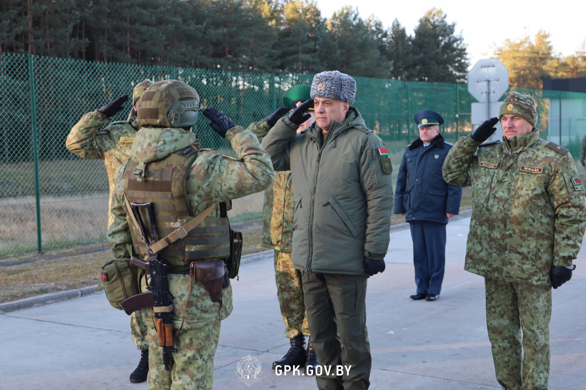 По поручению Президента Республики Беларусь проверена маневренная группа Брестской погрангруппы