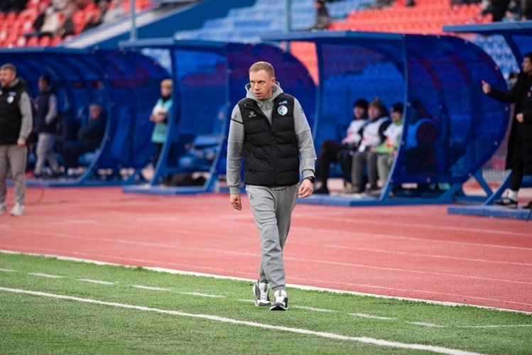 С новым тренером Олегом Василенко «Факел» вернулся на первое место