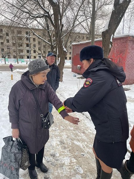 Полицейские севера столицы провели акцию «С заботой о пожилом человеке»