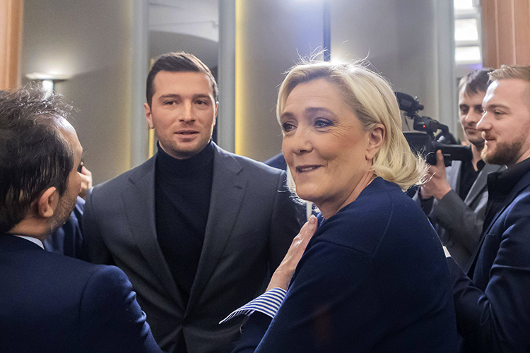 «Избранник Марин Ле Пен — Жордан Барделла. Ему 29 лет, он красавчик, но у него нет внятных политических взглядов»