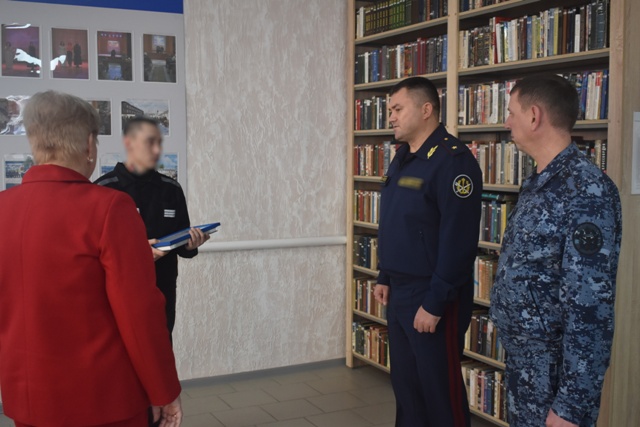 Исправительную колонию № 7 посетили Уполномоченный Омской области по правам человека Ирина Михайловна Касьянова и начальник отдела по гражданским социально-экономическим правам и правам ребенка Аппарата Уполномоченного Сергей Мелехин