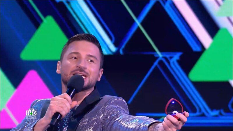 малина стилизованная. фотосессия с малиной. ягода малина катя катерина. шоу аватар вкус малины. надпись ягодка.